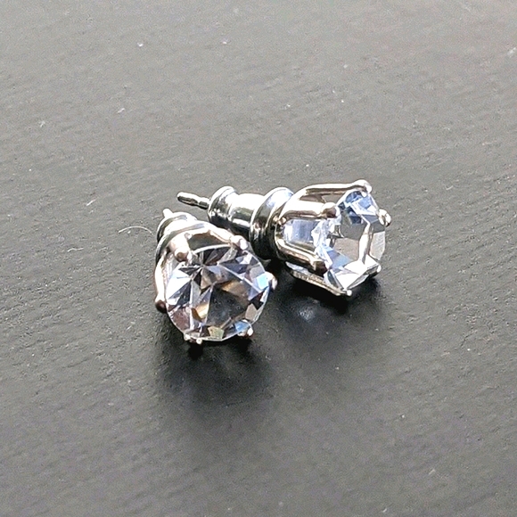 ♠️♠️+ Swarovski® Diamonds Solitaire Stud Earrings Sterling Silver Overlay - Picture 4 of 10